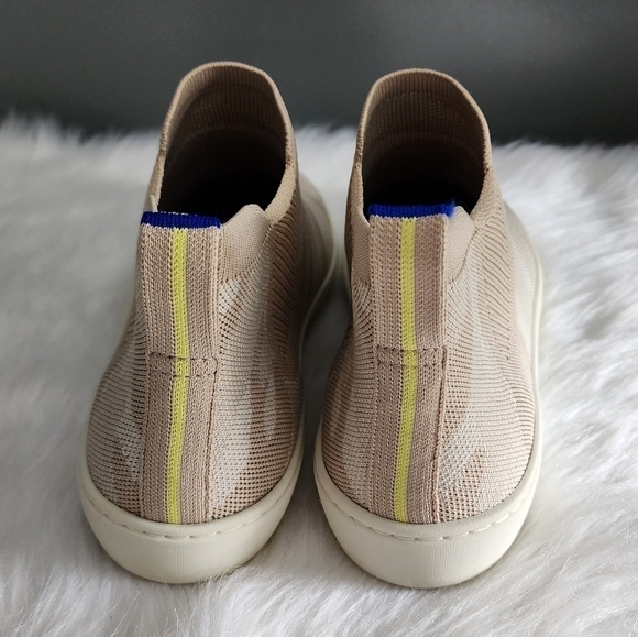 Rothy's Chelsea Sneaker in Beige Camo - Picture 7 of 10